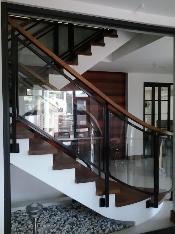 Stair Clear Tempered Glass with Wrought Iron Frame Stair Clear Tempered Glass with Wrought Iron Frame