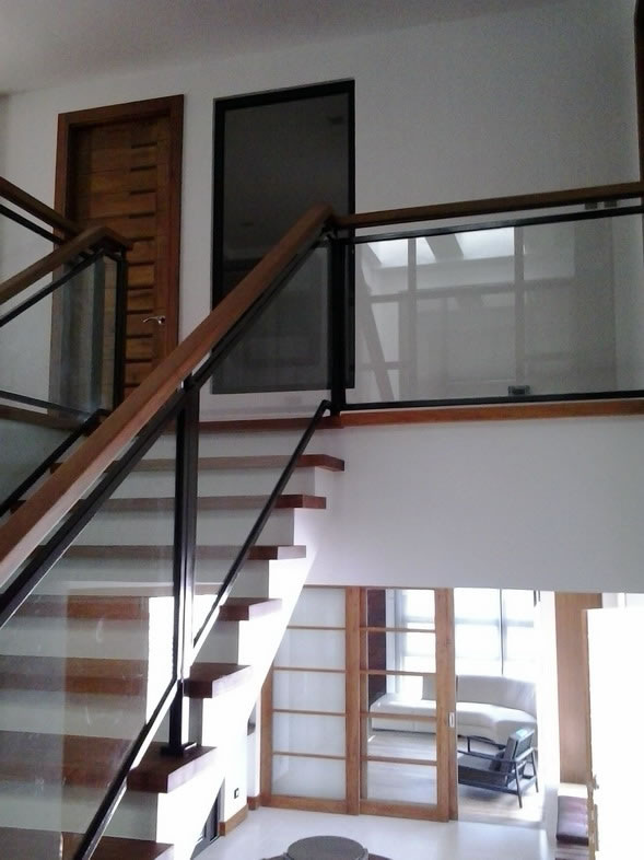Stair Clear Tempered Glass with Wrought Iron Frame Stair Clear Tempered Glass with Wrought Iron Frame