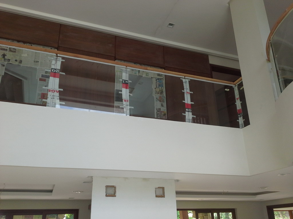 Frameless Glass in Winding Staircase using Curved Clear Tempered Glass Frameless Glass in Winding Staircase using Curved Clear Tempered Glass