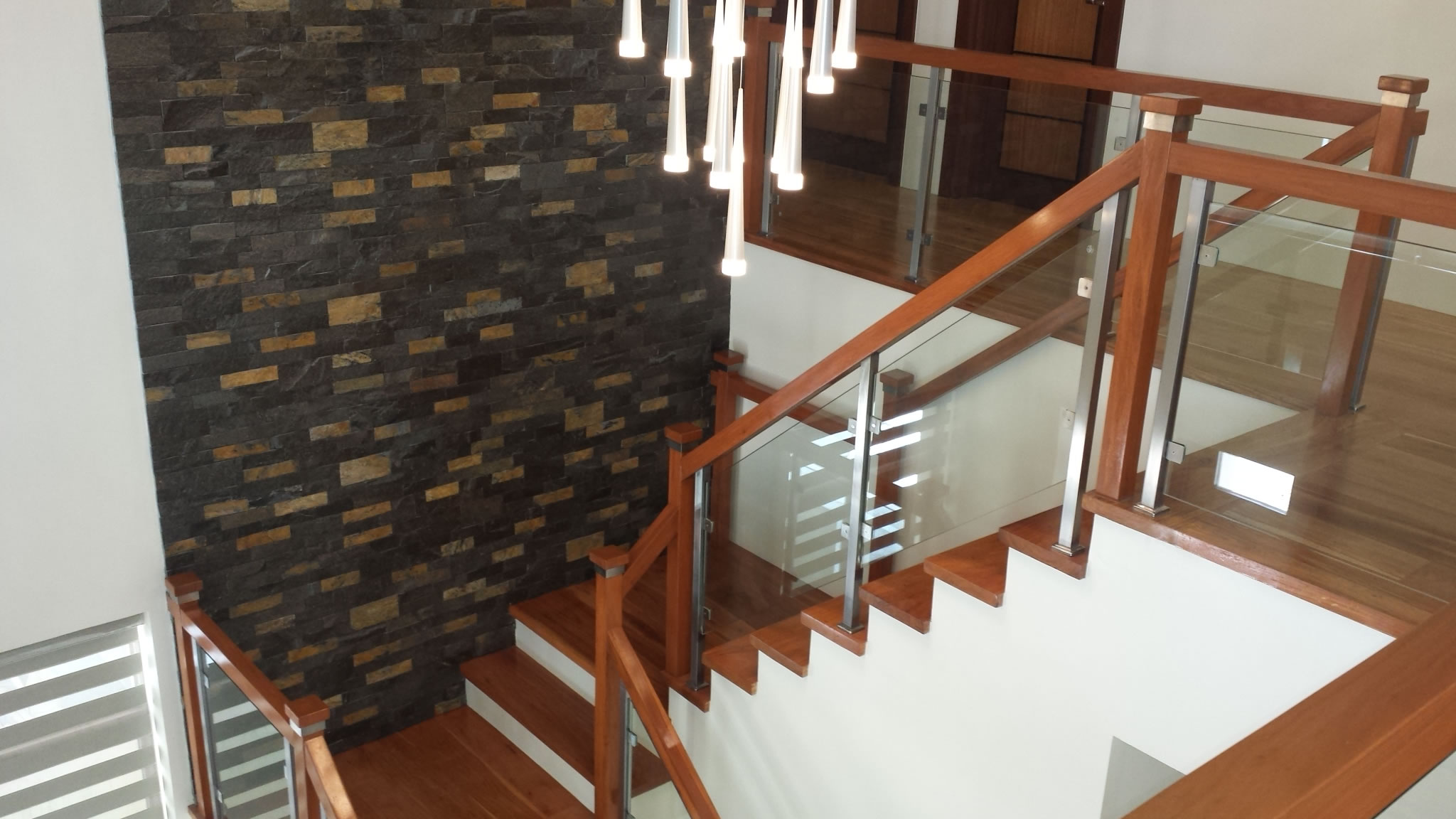 glass-stair-railing-classic-contemporary-design glass-stair-railing-classic-contemporary-design