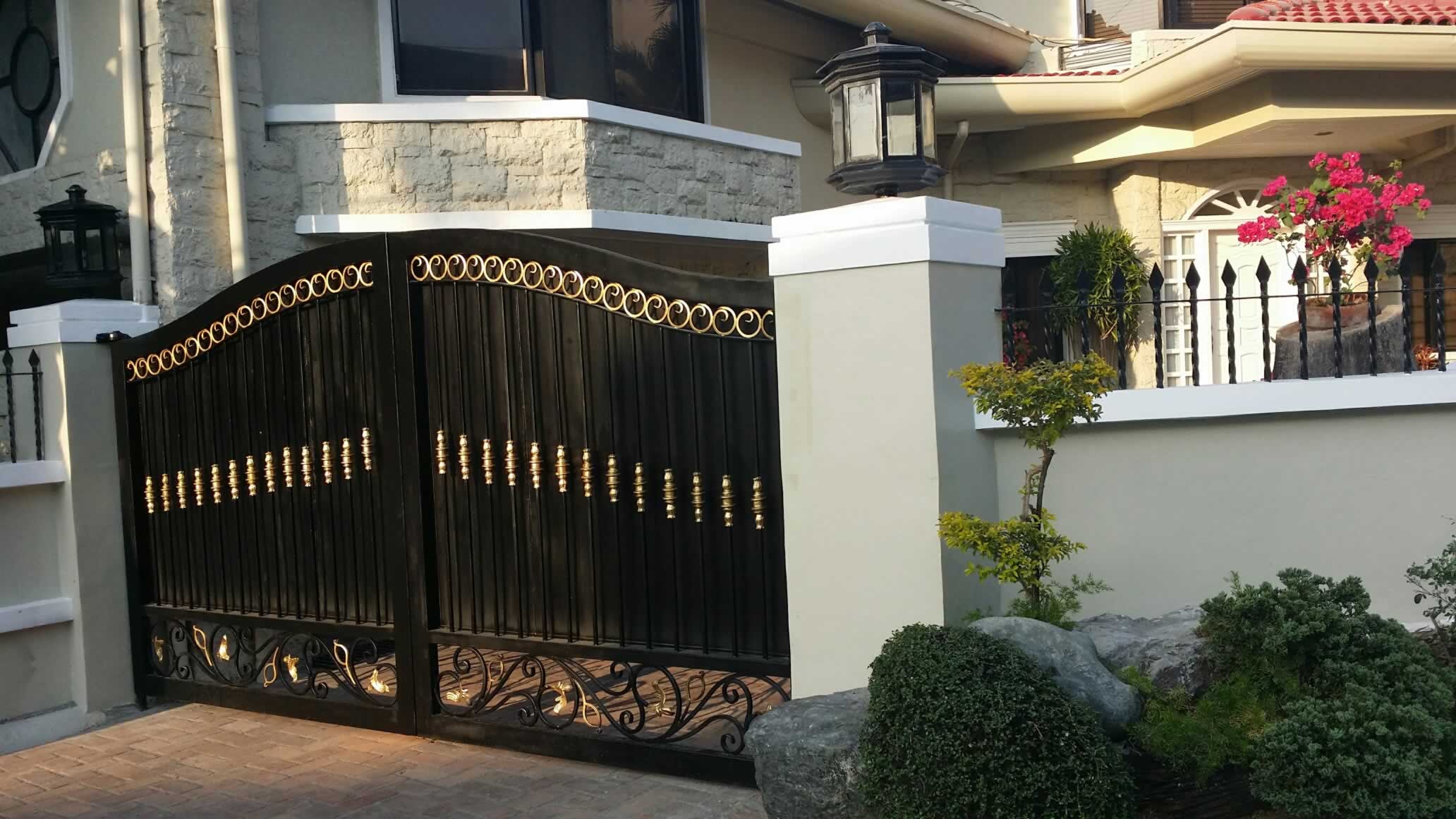 Wought Iron Entrance Gate, Pedestrian Gate. Wought Iron Entrance Gate, Pedestrian Gate.