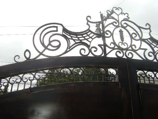 Entrance Gate in Antique Copper Finish Entrance Gate in Antique Copper Finish