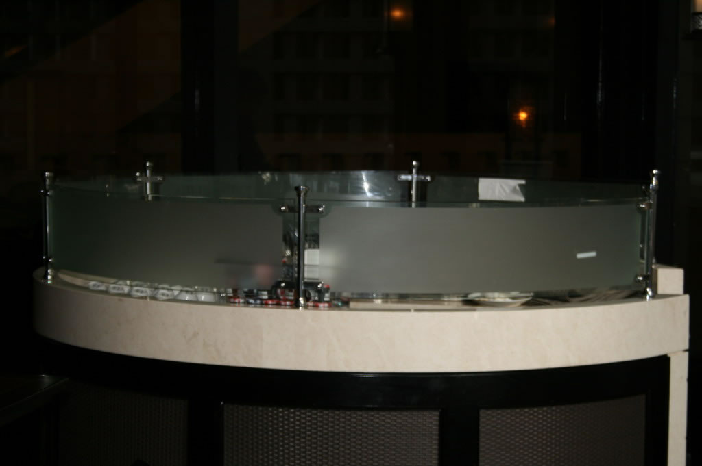 Counter Top Curved Glass with frosted Counter Top Curved Glass with frosted