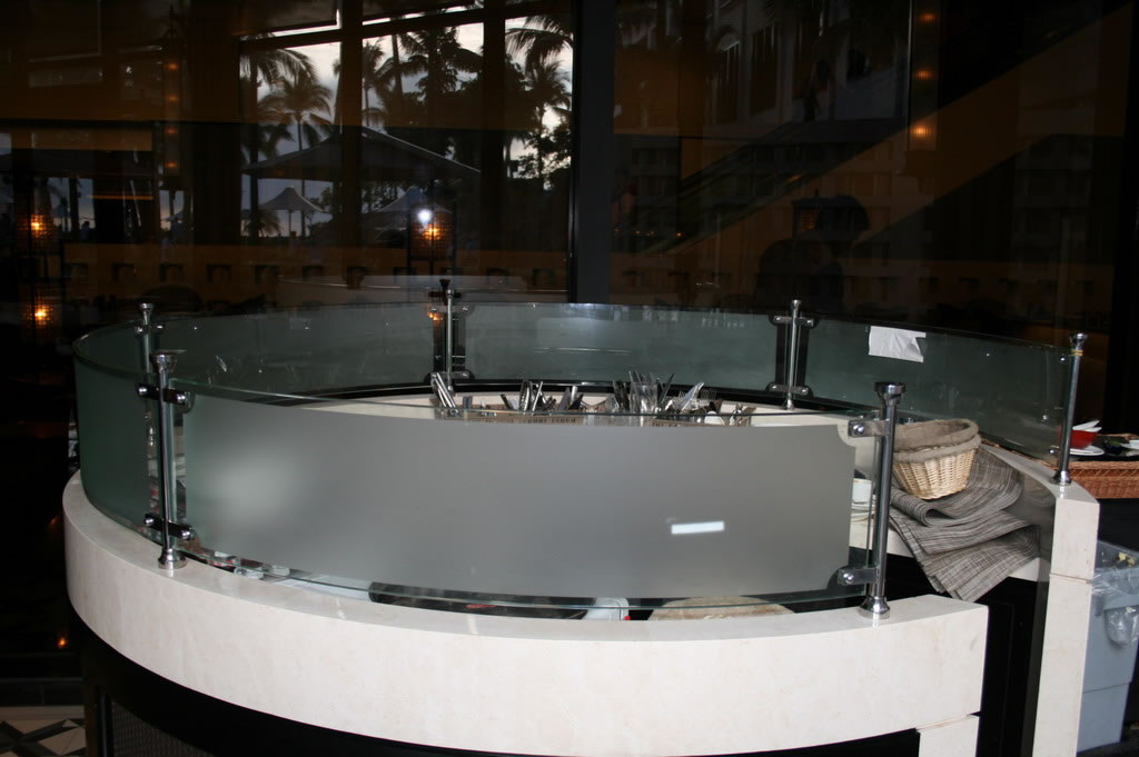 Counter Top Curved Glass with frosted Counter Top Curved Glass with frosted