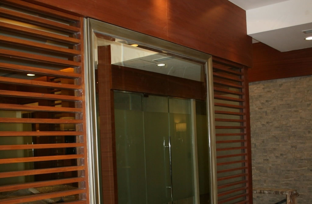 Glass Mirror With Wood Frame Glass Mirror With Wood Frame