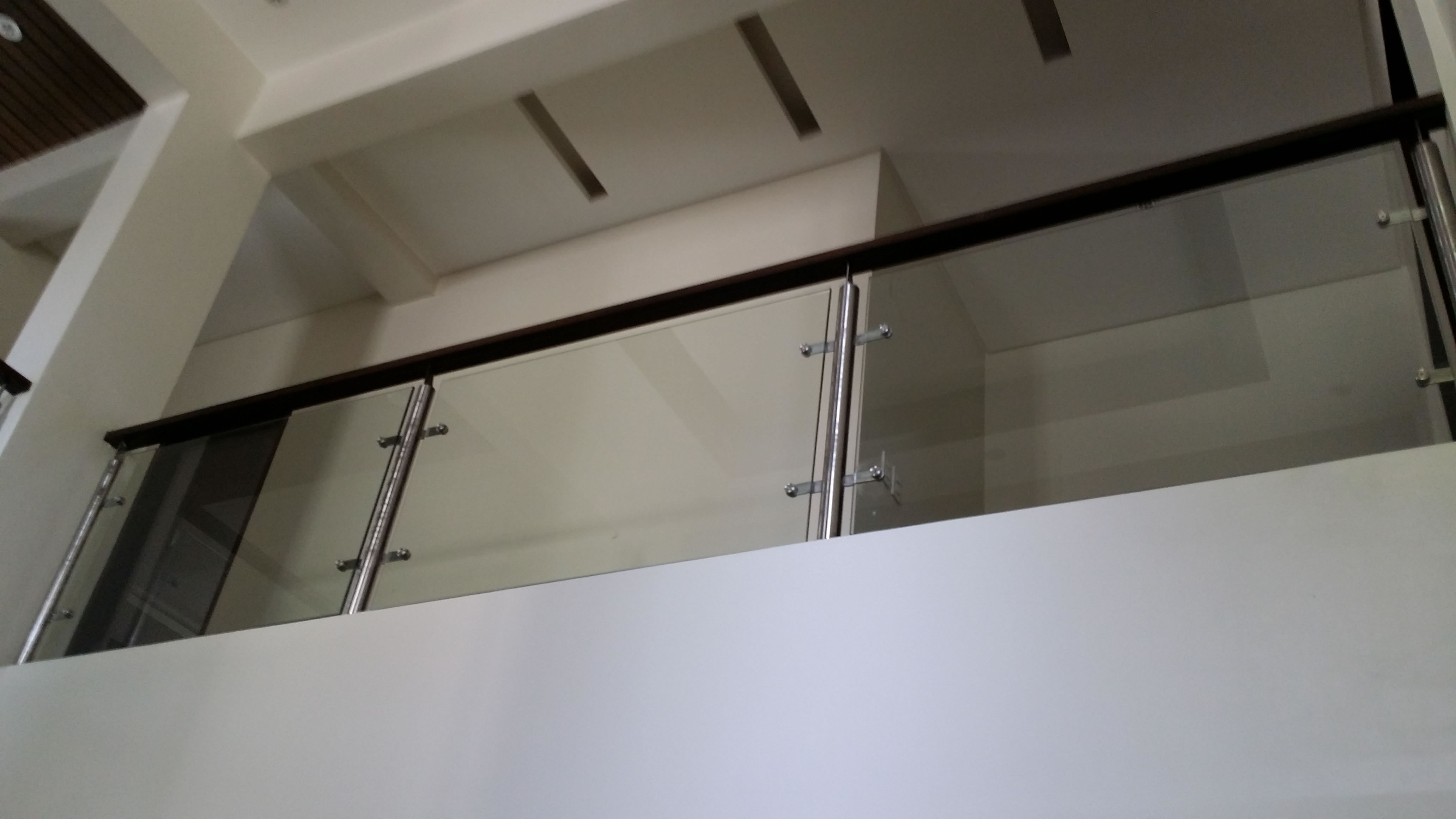 Stainless Glass Stair and Balcony Railing Stainless Glass Stair and Balcony Railing