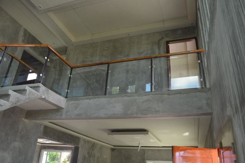 Glass Stair Railing in Metal Frame Glass Stair Railing in Metal Frame